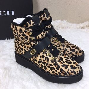 🐯RARE Print! COACH “Urban Hiker” Shearling Boot
